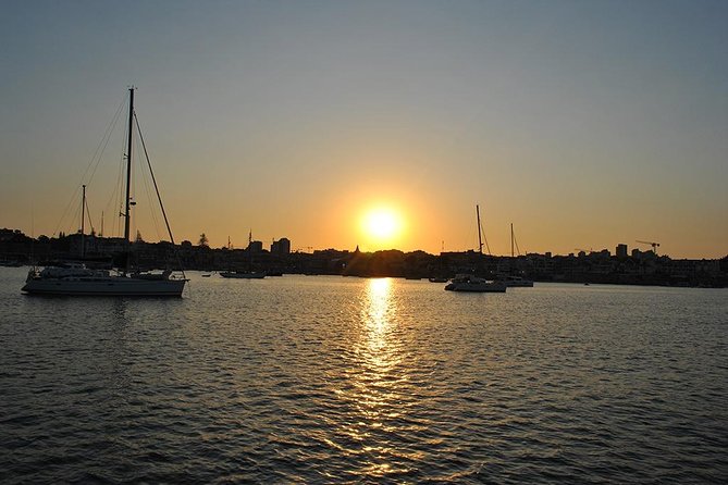 Cascais Private Luxury Sunset 2h Cruise with a drink - Carcavelos and the Coast Stretch That Keeps Giving