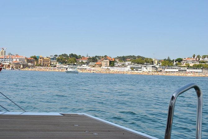 Cascais Private Sailing 2h Cruise with a drink - Meeting at Palmayachts: easy start, same end