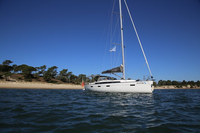 Cascais Romantic Luxury Private 2h Cruise with sparkling wine - Why this romantic 2-hour sail works in Cascais