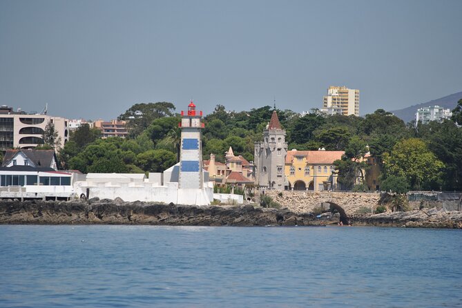 Cascais Romantic Luxury Private 2h Cruise with sparkling wine - Stop-by-stop: lighthouses, beaches, and a palace from the water