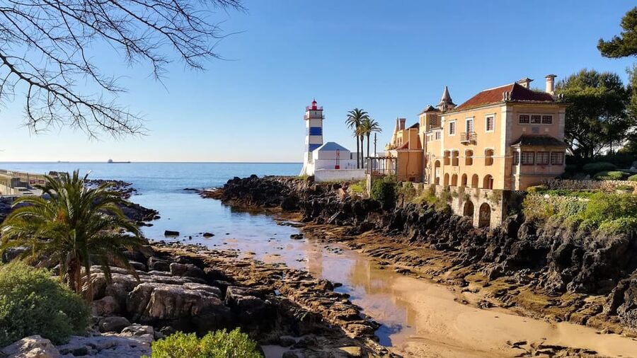 Cascais: Small group tour Sintra & Cabo da Roca & Cascais - Sintra historical center free time: lunch and browsing without stress