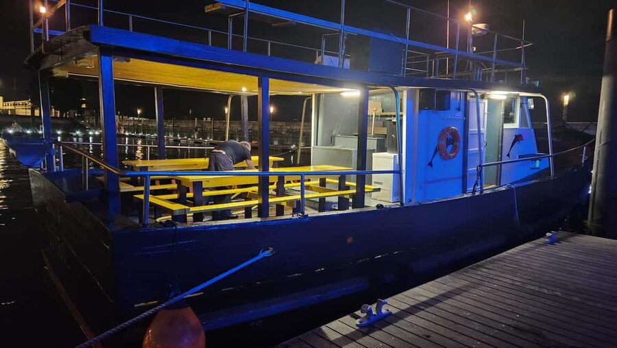 Cascais: Sunset Cruise to Lisbon with Open Bar - Key highlights to know before you go