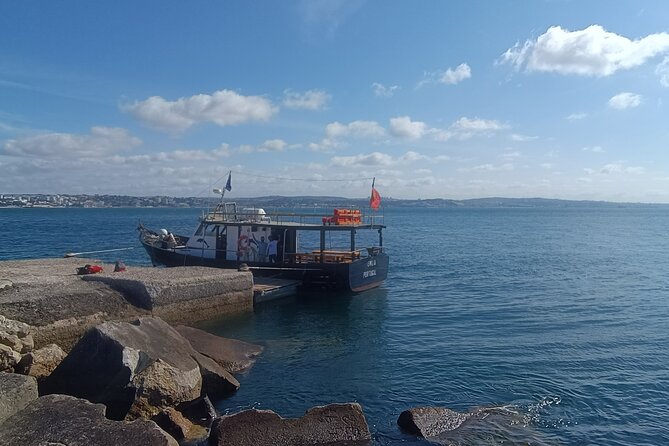Cascais to Lisbon Sunset Cruise With Open Bar - Key Highlights