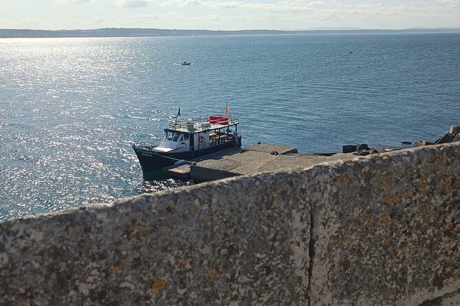 Cascais to Lisbon Sunset Cruise With Open Bar - Why This Cascais-to-Lisbon Sunset Cruise Fits Lisbon Perfectly