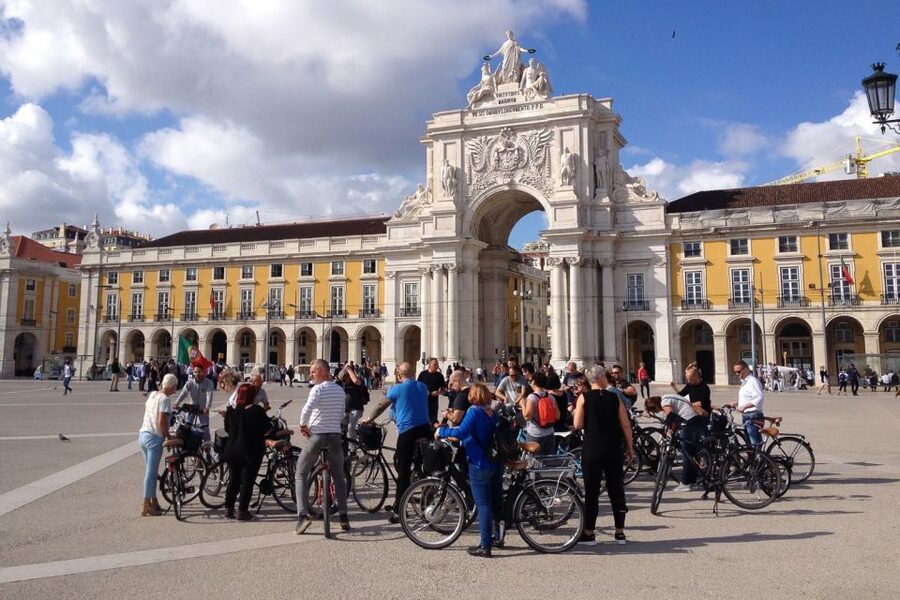 Central Lisbon 3-Hour Guided E-Bike Tour - Príncipe Real and the Bairro Alto area: boutiques, antiques, and older streets