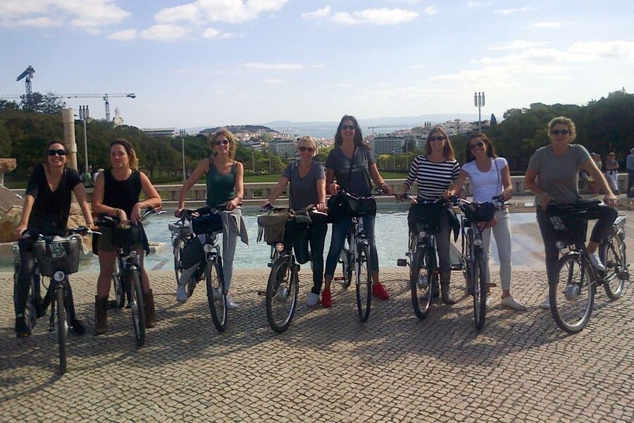 Central Lisbon 3-Hour Guided E-Bike Tour - Bikes, safety, and what’s included: clear value for $58
