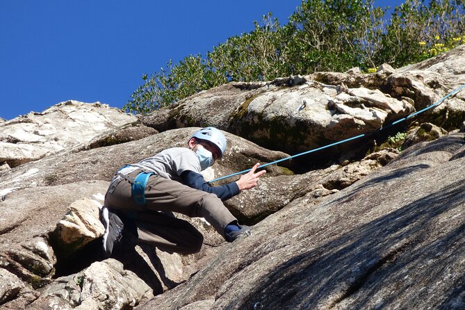 Climbing Experience in Sintra - Your climbing initiation: what you’re actually learning on the rock