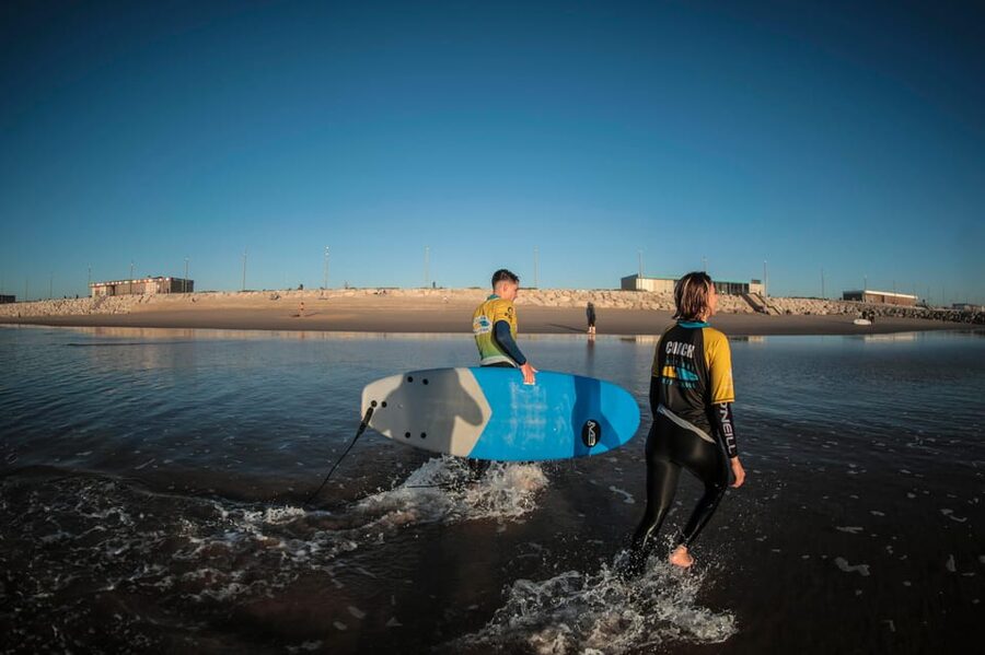 Costa da Caparica: Sunset Surf Lesson - Optional Photo Service: Useful Keepsake, With a Catch