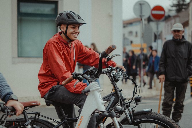Cycle Sintra’s Wonders – EBike Tour - Fonte da Sabuga: refill your bottle with fresh mountain water