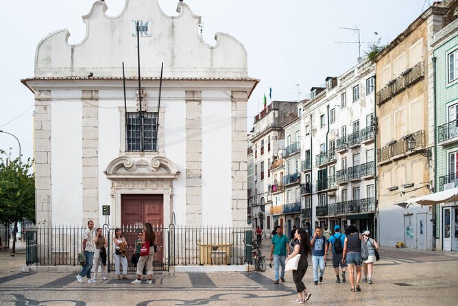 Devour Lisbon Food & Fado Tour Mouraria & Alfama Neighbourhoods - Meeting at Praça da Figueira at 6:30 pm: timing that matches dinner and the show