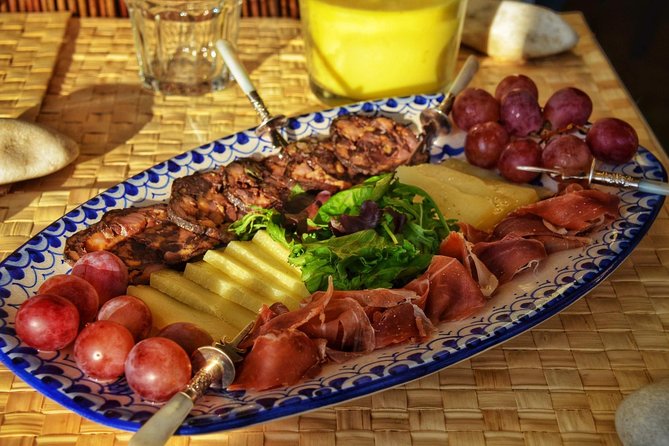 DINNER OR TAPAS in a Poruguese Home - Timing, Meeting Point, and Making It Easy at 7:00 pm