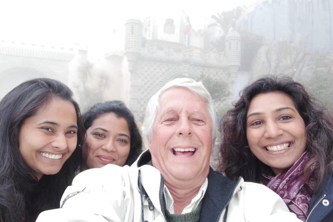 Discover and Feel Sintra's Wonderland - Small Group Tour - Sintra Centro Histórico: UNESCO streets plus Queijadas and travesseiros