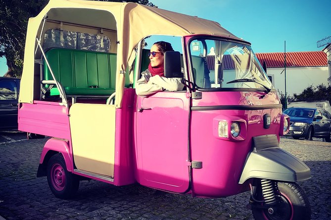Discover Lisbon by Tuk Tuk Tour - Stop 1: Lisbon Cathedral without making it a long church day