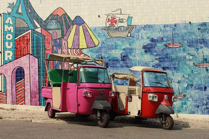 Discover Lisbon by Tuk Tuk Tour - Getting oriented: Av. da Liberdade to old Lisbon corners