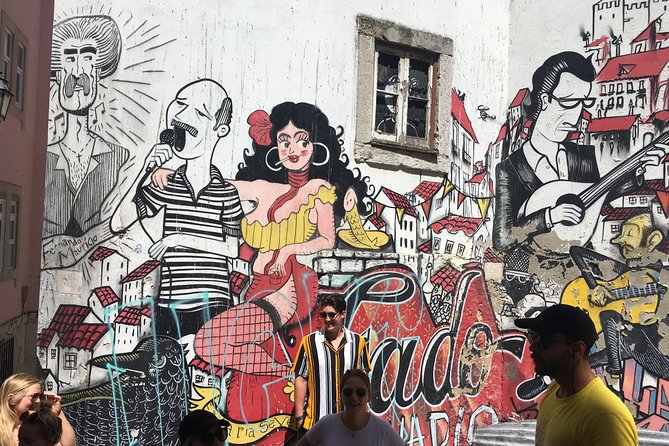 Discover Lisbon's Alfama: Secrets of the Old Town - Why the earthquake and destruction stories make Alfama click