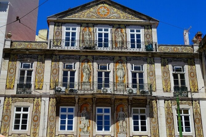 Discover Lisbon with a Local: Private 3-Hour City Tour - Your Guide Makes the Difference (Ricardo as a Real Example)