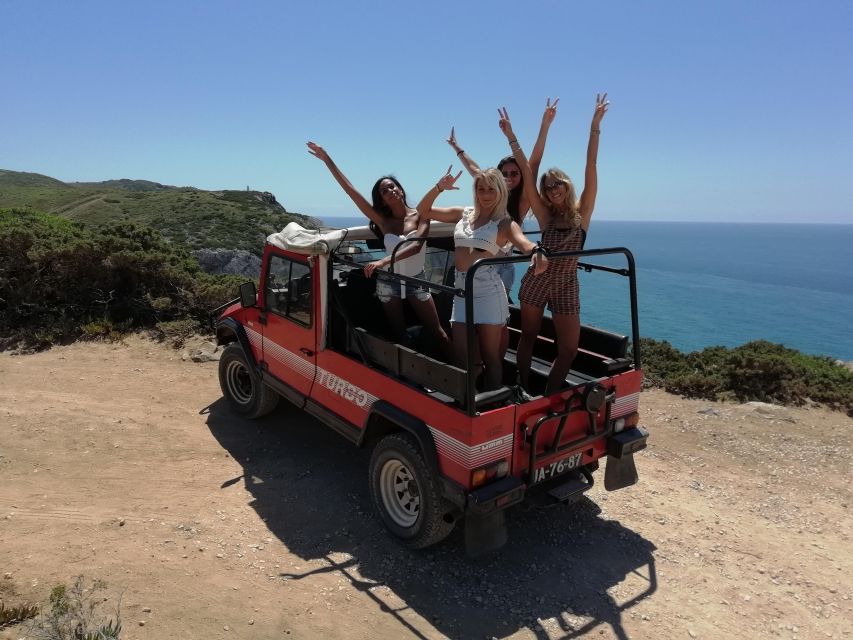 Discover Sintra and Cascais in a Portuguese 4WD - Meeting up near Portela (and getting your bearings fast)