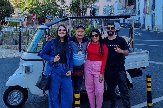 Discover Sintra of Tuk Tuk: Palaces, Legends and Landscapes - Azenhas do Mar: The Coast Stop You’ll Remember