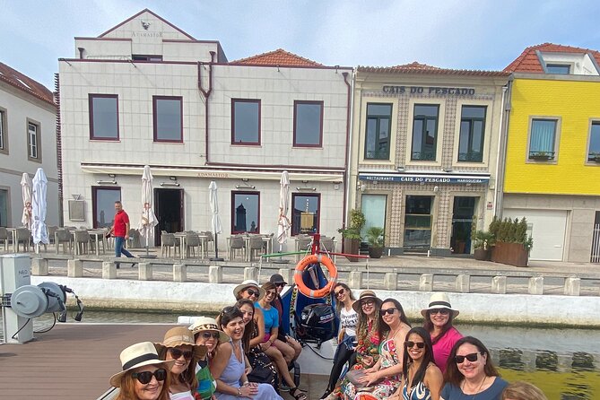 Discovering Sintra, Roca and Cascais: Wealth of Palaces and Ocean - Sintra old town walk: free time, sweets, and real atmosphere
