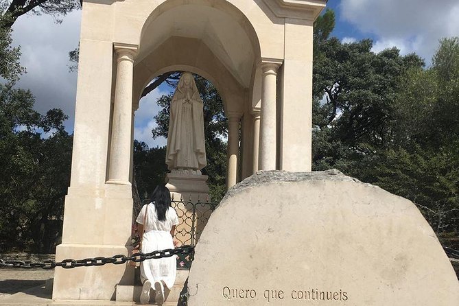 Divine Fátima Full Day Private Tour from Lisbon - Lunch in Fatima: Local Food, Real Stops, Less Fuss