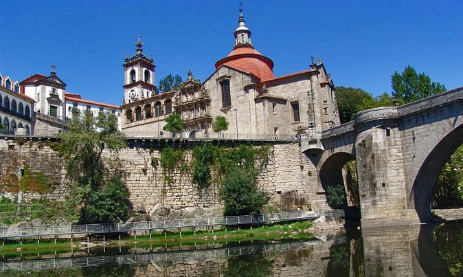 Douro Valley Private Day Trip from Lisbon: Vineyards & River View - How private guiding changes the whole Douro day