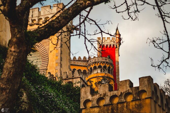 Drive yourself - Pena Palace, Moorish Castle, Quinta da Regaleira - Your GPS route and Victoria on WhatsApp