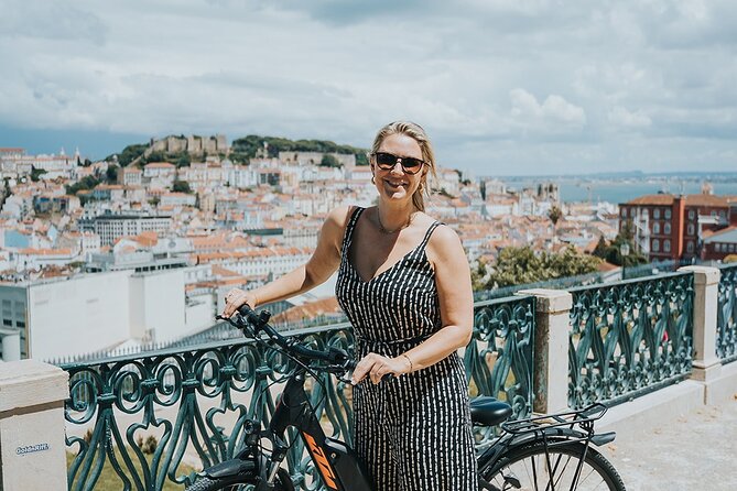 E-bike Tour Lisbon Essential - Three hours, one smooth way to read Lisbon