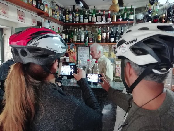 E-Bike Tour to Belém with Guide - Martim Moniz to Rua Augusta: quick breaks that set the day up