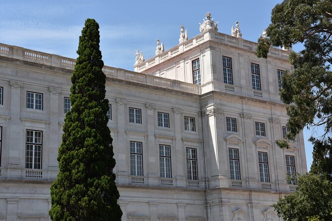 E Ticket to National Palace of Ajuda with Lisbon Audio Tour - Royal Treasury must-see: the Dom Luis I and Kalakaua link