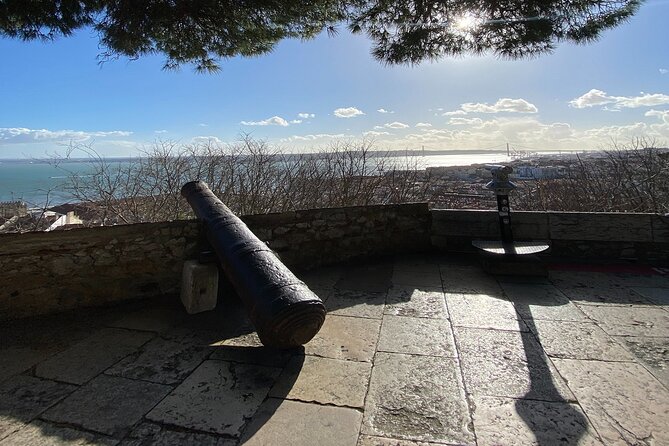 E-ticket to St. George with Audio Tour and Lisbon City Audio Tour - Practicalities that matter: what to bring and what to expect
