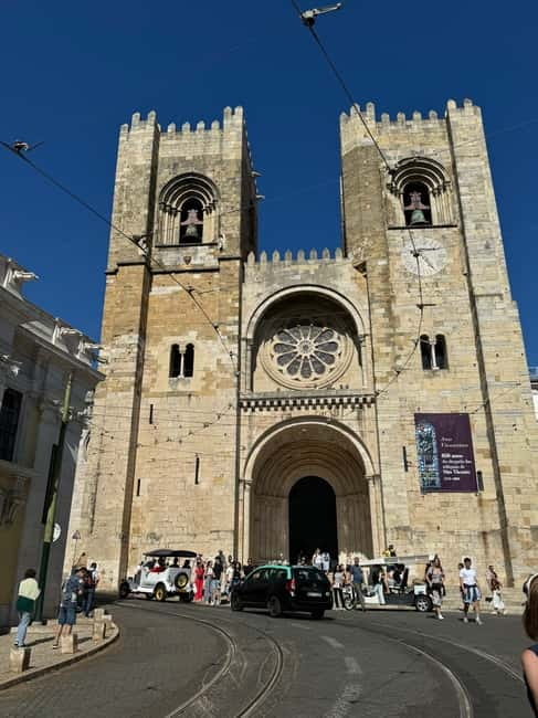 Eco Tuk Tours Lisbon - Graça to Senhora do Monte: Panoramas, Photos, and a Mental Reset