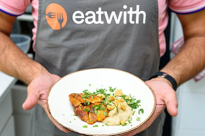Enjoy A Delightful Three-Course Dinner In The Heart Of Lisbon - The main course: cod with potatoes the traditional way
