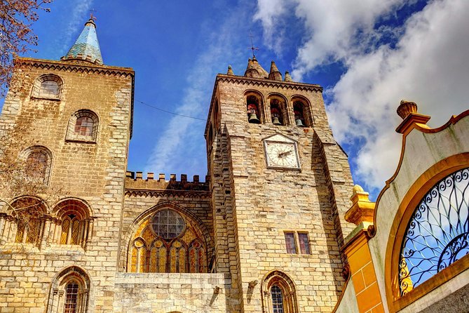 Evora and Monsaraz Private Tour From Lisbon - Chapel of Bones and the Walls of Evora