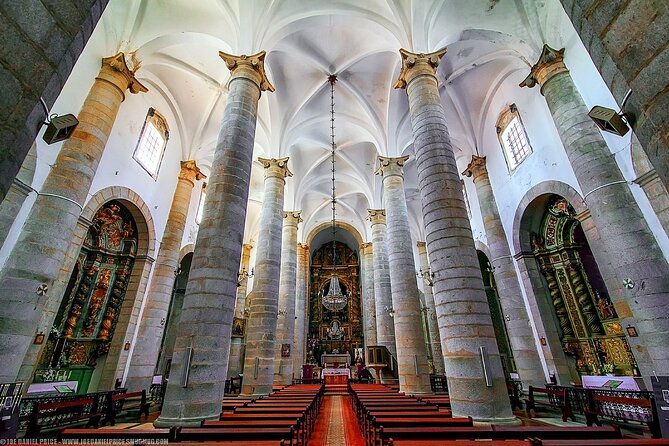 Évora Private Tour - Cork Factory Visit Included - Chapel of Bones and Sé Cathedral: Two Very Different Kinds of Intensity