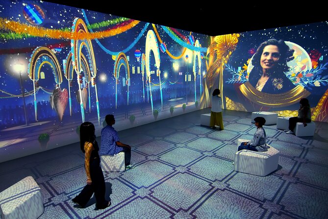 Experience the Queen of Fado at Ah Amália Living Experience - VR goggles and the orange-blue room moment