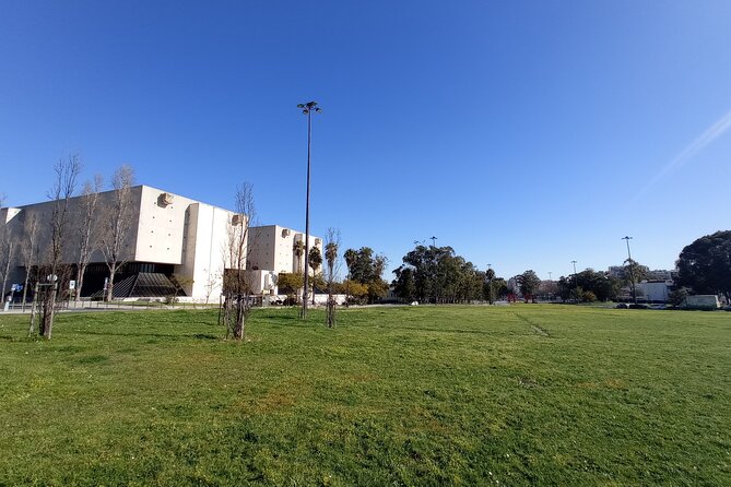 Explore Like a Local - Private Tour with Van and Local Guide - Amoreiras and Eduardo VII Park: modern edges with quick city views