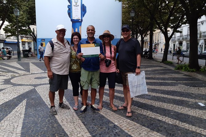 Explore Lisbon: Private & Customizable Half-Day Sightseeing Tour - Sé de Lisboa (Lisbon Cathedral): A 12th-Century Anchor Stop