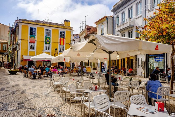 Explore Porto & Aveiro within Riverboat Cruises - Private Full Day Tour from Lisbon with Lunch - St. Francis Church and Stock Exchange Palace: ornate moments with real contrast