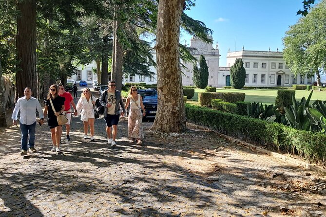 Explore Sintra All Palaces, Stunning Cascais Tour hop on hop off - Meeting point and timing: start smart so you don’t feel rushed