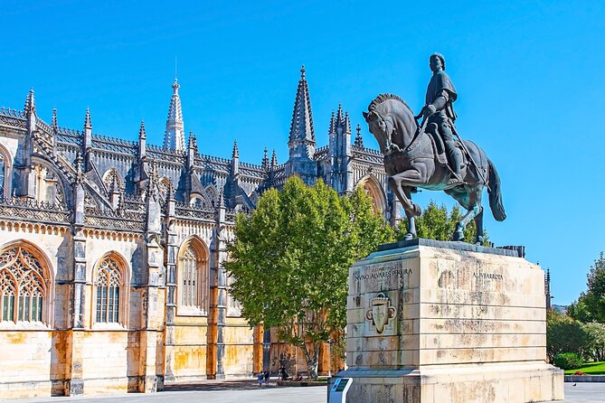 Fatima, Batalha, Nazare, Obidos Small Group Tour From Lisbon - Guide Quality: Why Names Like Miguel and Rafael Show Up