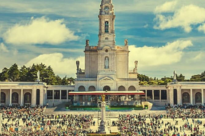Fátima - Full Day Private Guided Tour from Lisbon by minivan - Lunch, Comfort, and Small Planning Wins for a Sacred Site