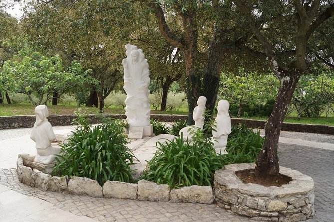 Fátima Hd and the 3 little shepherd’s house - Guide quality is part of the value here
