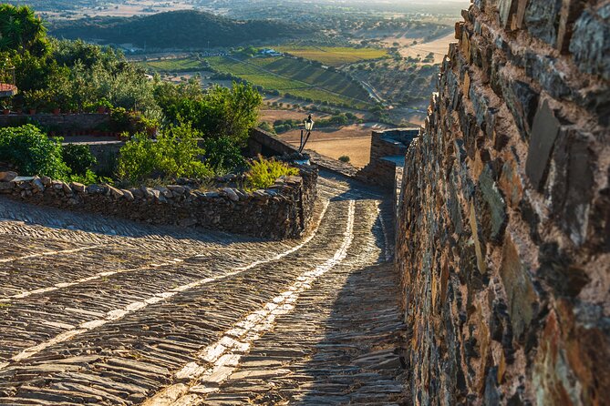 Fátima, Nazaré and Óbidos Small Group Full-Day Tour from Lisbon - Guide quality varies, and it changes the whole day