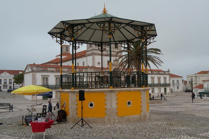 Fátima, Óbidos and Nazaré Private Tour from Lisbon - Óbidos Castle and Walled Streets: The Medieval Win