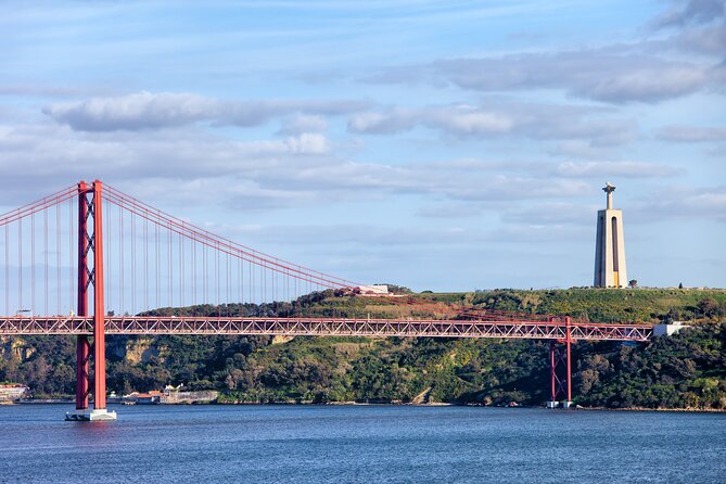 Food & Drink Private Tour in Lisbon & Cacilhas w/ Ferry Included - Cais do Sodré to Cacilhas: ferry crossing with a real skyline payoff