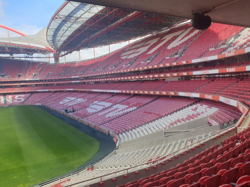FOOTBALL LOVERS FULL DAY TOUR AT LISBON - Price and value: is $353 worth it?