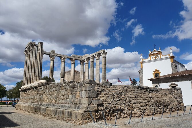 From Lisboa: Evora & Monsaraz Private Full Day Tour - Cathedral of Évora: guided viewpoint time is the secret value