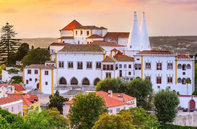 From Lisboa: Sintra, Cabo da Roca & Cascais Full Day Tour - Cascais: Waterfront Time for Strolling, Shopping, and Sea Air