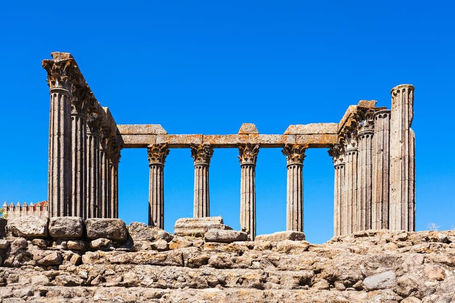 From Lisbon: Évora, Chapel of Bones & Alentejo Wine Tour - Évora UNESCO walk: Roman Temple, Cathedral, and time to roam