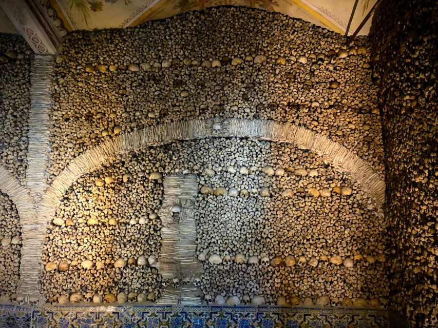 From Lisbon: Évora City Private Tour - Price and value for a private group up to 3